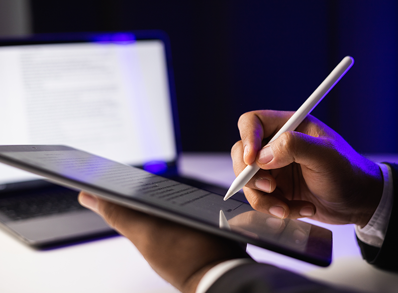 Contract Signing_Header Banner