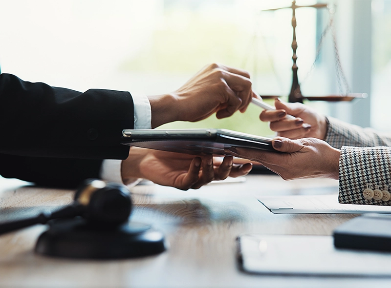 E‑Signature Software for Contract Management Header Banner